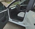 Белый Тесла Model Y, объемом двигателя 0 л и пробегом 24 тыс. км за 28999 $, фото 5 на Automoto.ua