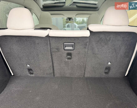 Белый Тесла Model Y, объемом двигателя 0 л и пробегом 41 тыс. км за 25500 $, фото 9 на Automoto.ua