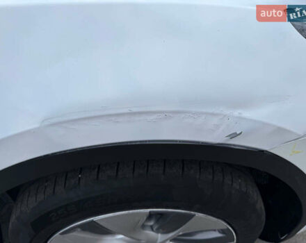 Білий Тесла Model Y, об'ємом двигуна 0 л та пробігом 50 тис. км за 21900 $, фото 10 на Automoto.ua