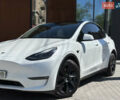 Белый Тесла Model Y, объемом двигателя 0 л и пробегом 18 тыс. км за 27490 $, фото 1 на Automoto.ua