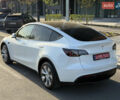 Білий Тесла Model Y, об'ємом двигуна 0 л та пробігом 55 тис. км за 33014 $, фото 9 на Automoto.ua
