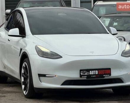 Белый Тесла Model Y, объемом двигателя 0 л и пробегом 53 тыс. км за 28800 $, фото 4 на Automoto.ua
