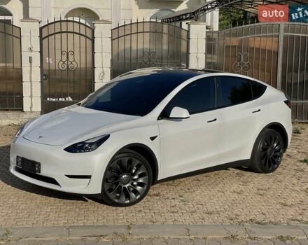 Белый Тесла Model Y, объемом двигателя 0 л и пробегом 26 тыс. км за 28700 $, фото 6 на Automoto.ua
