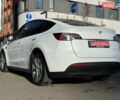Белый Тесла Model Y, объемом двигателя 0 л и пробегом 35 тыс. км за 33777 $, фото 18 на Automoto.ua