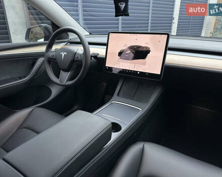 Білий Тесла Model Y, об'ємом двигуна 0 л та пробігом 20 тис. км за 29999 $, фото 6 на Automoto.ua