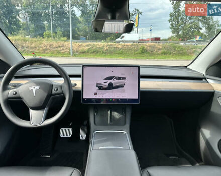 Белый Тесла Model Y, объемом двигателя 0 л и пробегом 30 тыс. км за 31999 $, фото 8 на Automoto.ua