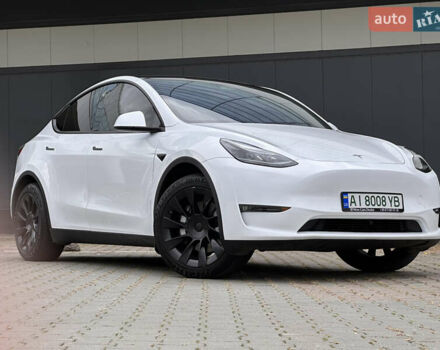 Белый Тесла Model Y, объемом двигателя 0 л и пробегом 41 тыс. км за 29900 $, фото 4 на Automoto.ua