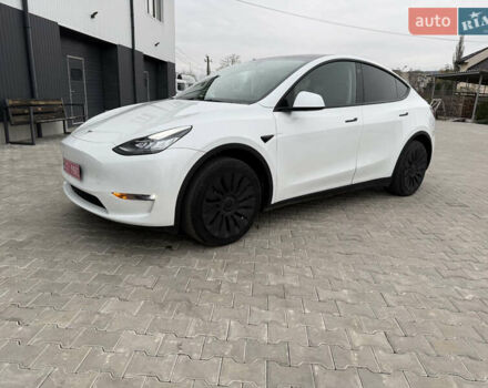 Белый Тесла Model Y, объемом двигателя 0 л и пробегом 39 тыс. км за 27200 $, фото 9 на Automoto.ua