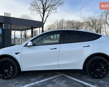 Белый Тесла Model Y, объемом двигателя 0 л и пробегом 45 тыс. км за 29990 $, фото 2 на Automoto.ua