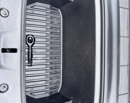 Белый Тесла Model Y, объемом двигателя 0 л и пробегом 29 тыс. км за 29900 $, фото 8 на Automoto.ua