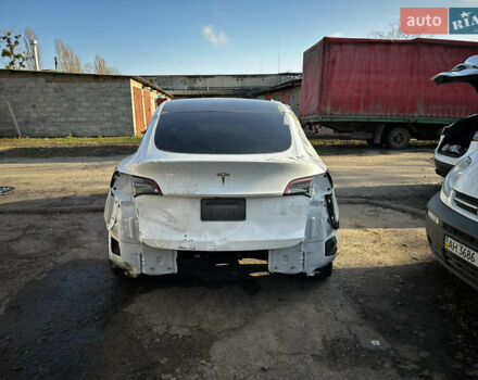 Белый Тесла Model Y, объемом двигателя 1.87 л и пробегом 64 тыс. км за 15500 $, фото 10 на Automoto.ua