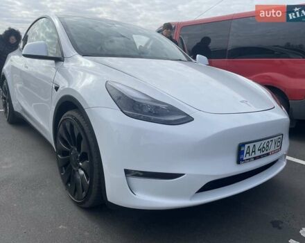 Белый Тесла Model Y, объемом двигателя 0 л и пробегом 4 тыс. км за 29800 $, фото 19 на Automoto.ua