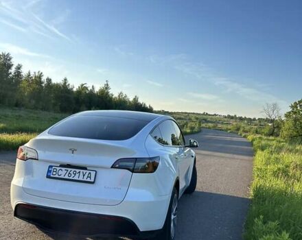 Белый Тесла Model Y, объемом двигателя 0 л и пробегом 1 тыс. км за 33500 $, фото 4 на Automoto.ua