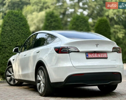 Белый Тесла Model Y, объемом двигателя 0 л и пробегом 72 тыс. км за 26750 $, фото 12 на Automoto.ua