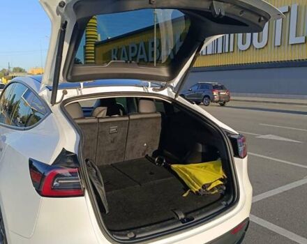 Белый Тесла Model Y, объемом двигателя 0 л и пробегом 36 тыс. км за 24990 $, фото 1 на Automoto.ua