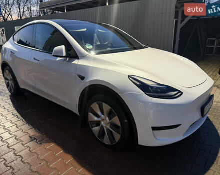 Белый Тесла Model Y, объемом двигателя 0 л и пробегом 36 тыс. км за 24500 $, фото 1 на Automoto.ua