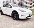 Белый Тесла Model Y, объемом двигателя 0 л и пробегом 28 тыс. км за 26999 $, фото 1 на Automoto.ua