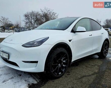 Белый Тесла Model Y, объемом двигателя 0 л и пробегом 29 тыс. км за 25000 $, фото 1 на Automoto.ua