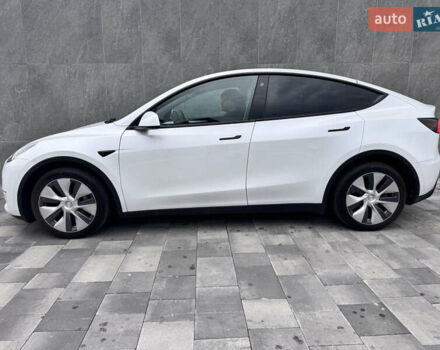 Белый Тесла Model Y, объемом двигателя 0 л и пробегом 41 тыс. км за 25500 $, фото 3 на Automoto.ua