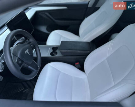 Белый Тесла Model Y, объемом двигателя 0 л и пробегом 25 тыс. км за 28900 $, фото 13 на Automoto.ua