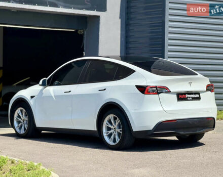 Белый Тесла Model Y, объемом двигателя 0 л и пробегом 38 тыс. км за 27000 $, фото 5 на Automoto.ua