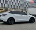 Білий Тесла Model Y, об'ємом двигуна 0 л та пробігом 27 тис. км за 28500 $, фото 8 на Automoto.ua