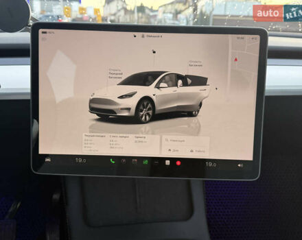 Білий Тесла Model Y, об'ємом двигуна 0 л та пробігом 23 тис. км за 30000 $, фото 8 на Automoto.ua