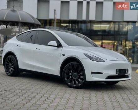 Білий Тесла Model Y, об'ємом двигуна 0 л та пробігом 27 тис. км за 28500 $, фото 10 на Automoto.ua