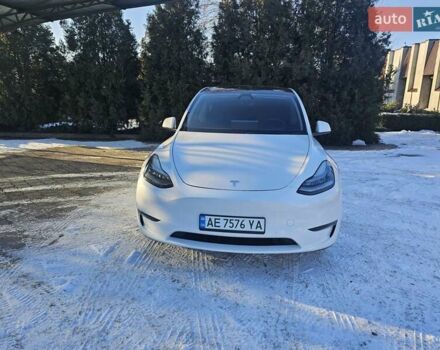 Белый Тесла Model Y, объемом двигателя 0 л и пробегом 22 тыс. км за 30000 $, фото 1 на Automoto.ua