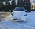 Белый Тесла Model Y, объемом двигателя 0 л и пробегом 22 тыс. км за 30000 $, фото 1 на Automoto.ua