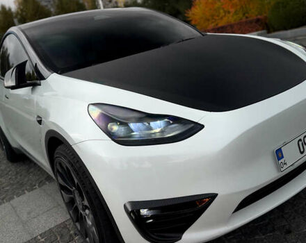 Білий Тесла Model Y, об'ємом двигуна 0 л та пробігом 52 тис. км за 32000 $, фото 14 на Automoto.ua