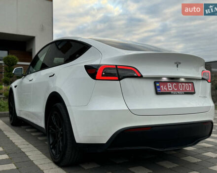 Белый Тесла Model Y, объемом двигателя 0 л и пробегом 29 тыс. км за 29900 $, фото 16 на Automoto.ua