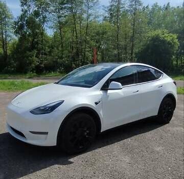 Белый Тесла Model Y, объемом двигателя 0 л и пробегом 1 тыс. км за 38000 $, фото 40 на Automoto.ua