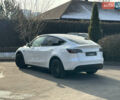 Белый Тесла Model Y, объемом двигателя 0 л и пробегом 3 тыс. км за 39899 $, фото 36 на Automoto.ua