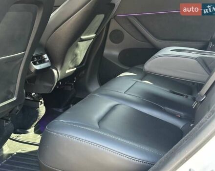 Білий Тесла Model Y, об'ємом двигуна 0 л та пробігом 42 тис. км за 31500 $, фото 15 на Automoto.ua