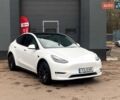 Белый Тесла Model Y, объемом двигателя 0 л и пробегом 49 тыс. км за 34999 $, фото 11 на Automoto.ua