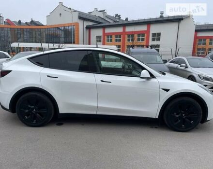 Білий Тесла Model Y, об'ємом двигуна 0 л та пробігом 4 тис. км за 35500 $, фото 9 на Automoto.ua