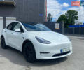 Белый Тесла Model Y, объемом двигателя 0 л и пробегом 43 тыс. км за 26000 $, фото 1 на Automoto.ua