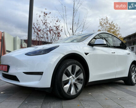 Белый Тесла Model Y, объемом двигателя 0 л и пробегом 25 тыс. км за 32500 $, фото 18 на Automoto.ua
