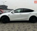 Белый Тесла Model Y, объемом двигателя 0 л и пробегом 33 тыс. км за 30100 $, фото 3 на Automoto.ua