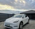 Белый Тесла Model Y, объемом двигателя 0 л и пробегом 42 тыс. км за 26800 $, фото 1 на Automoto.ua