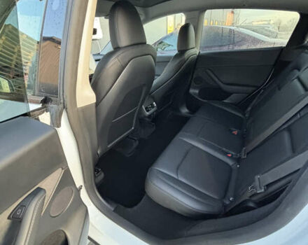Белый Тесла Model Y, объемом двигателя 0 л и пробегом 45 тыс. км за 26999 $, фото 11 на Automoto.ua