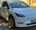 Белый Тесла Model Y, объемом двигателя 0 л и пробегом 4 тыс. км за 30000 $, фото 1 на Automoto.ua