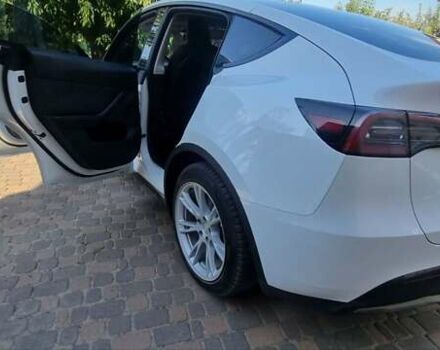 Белый Тесла Model Y, объемом двигателя 0 л и пробегом 13 тыс. км за 29500 $, фото 25 на Automoto.ua