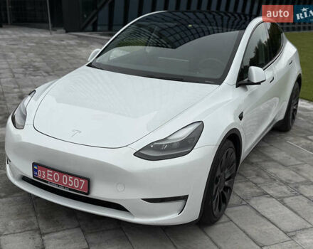 Белый Тесла Model Y, объемом двигателя 0 л и пробегом 45 тыс. км за 35500 $, фото 15 на Automoto.ua