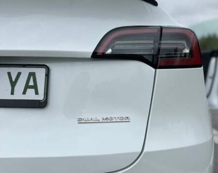 Белый Тесла Model Y, объемом двигателя 0 л и пробегом 24 тыс. км за 32800 $, фото 9 на Automoto.ua