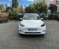 Белый Тесла Model Y, объемом двигателя 0 л и пробегом 98 тыс. км за 28000 $, фото 13 на Automoto.ua