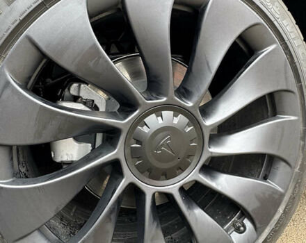Білий Тесла Model Y, об'ємом двигуна 0 л та пробігом 5 тис. км за 39999 $, фото 18 на Automoto.ua