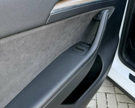 Тесла Model Y 2023 в Львове на Automoto.ua Белый Тесла Model Y, объемом двигателя 0 л и пробегом 48 тыс. км за 28900 $, фото 33 на Automoto.ua