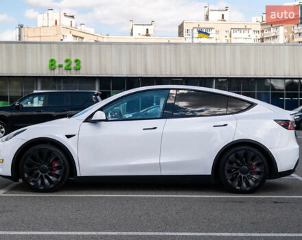 Белый Тесла Model Y, объемом двигателя 0 л и пробегом 27 тыс. км за 31000 $, фото 3 на Automoto.ua